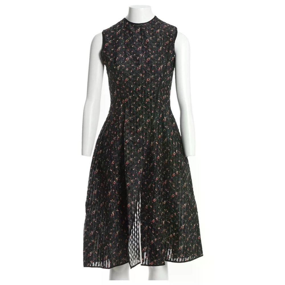 I Looking For This Dress By Victoria Beckham Sleeveless Floral Dress - Picture 4 of 5